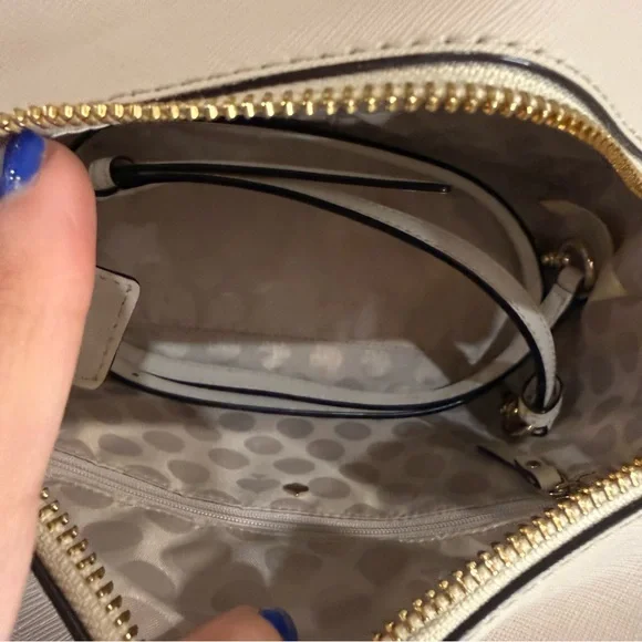 Kate Spade New York Cedar Street Hayden Bag In Blush & Cream with Gold Hardware - Picture 8 of 14